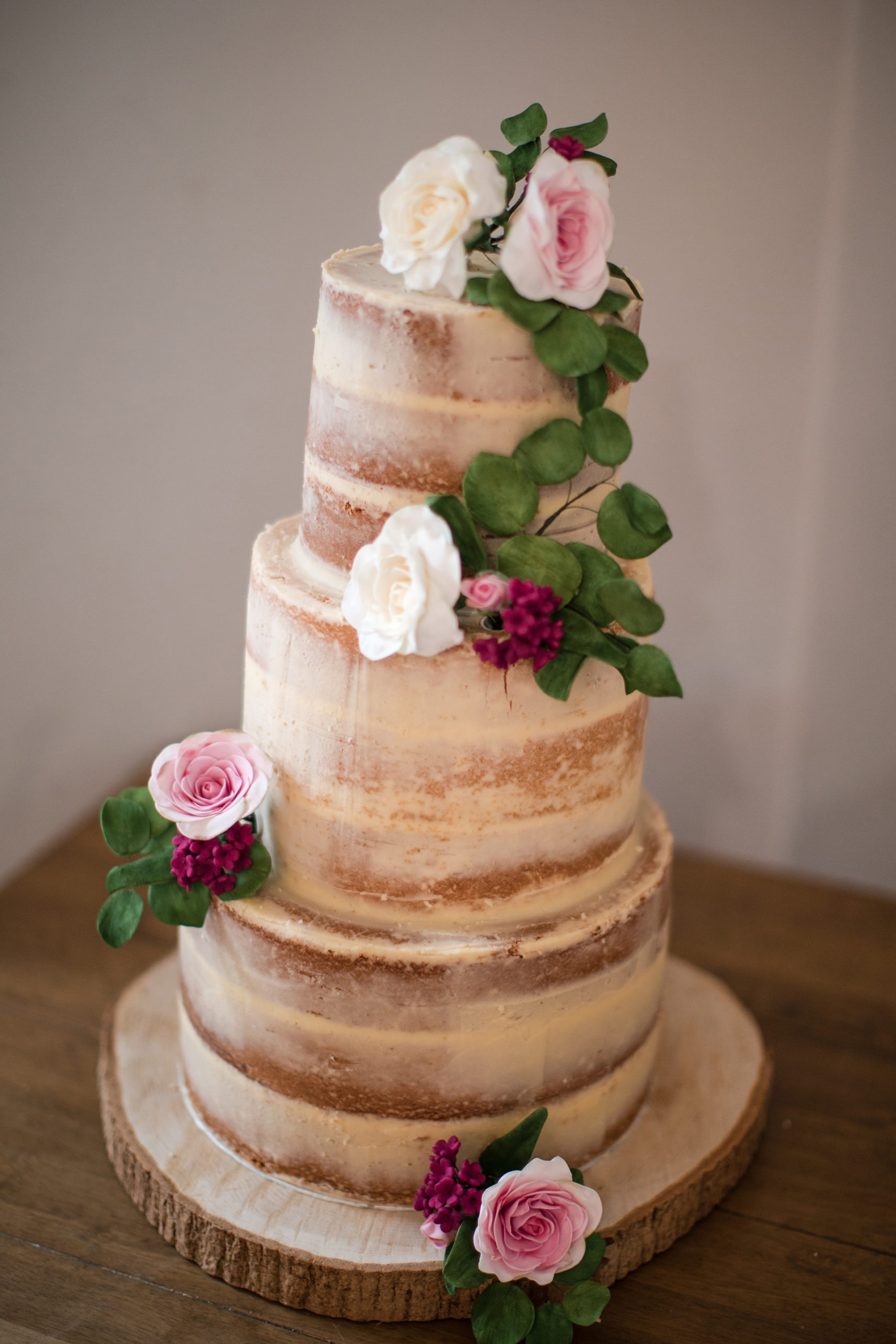 cake at woodland wedding wales