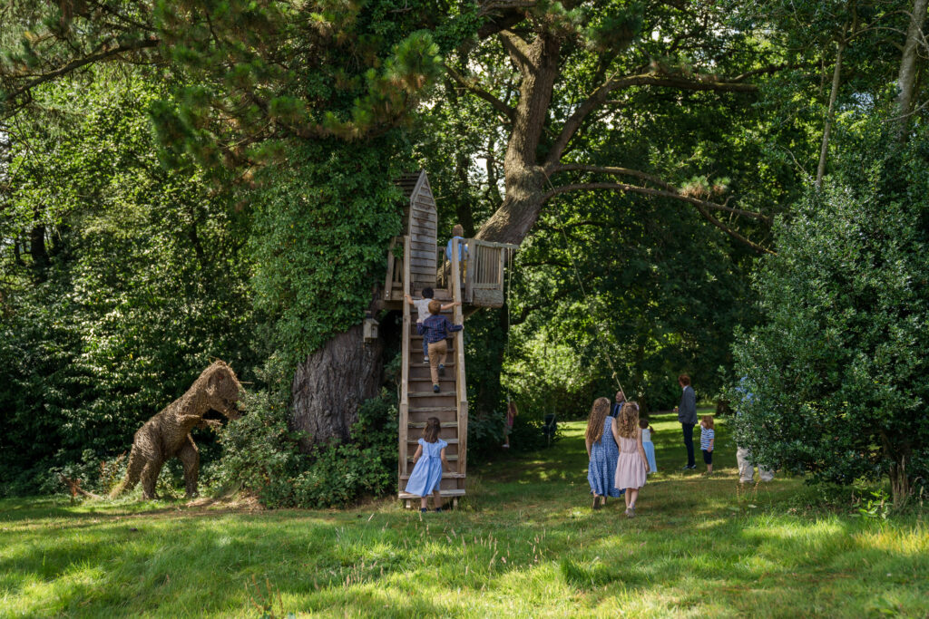 Summer wedding guests