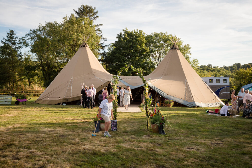 Summer wedding guests