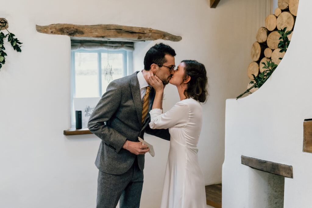 Nantwen elopement bride and groom